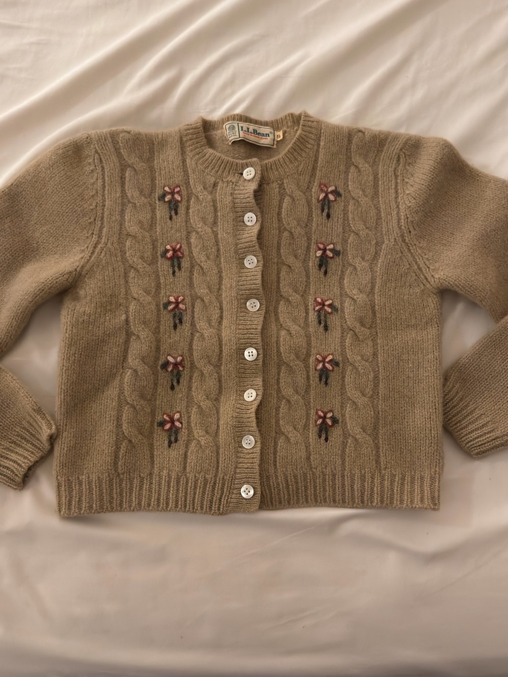 L.L. Bean Vintage Cable Knit Cardigan with Floral Embroidery Size S 100% Wool